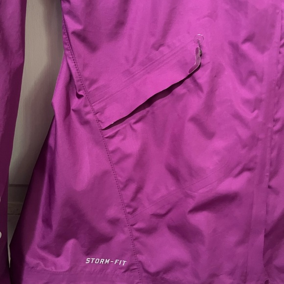 NIKE STORM FIT LIGHT LONG SLEEVE JACKET ZIPPER UP & 1 SIDE POCKET 4 WOMEN - Picture 2 of 6